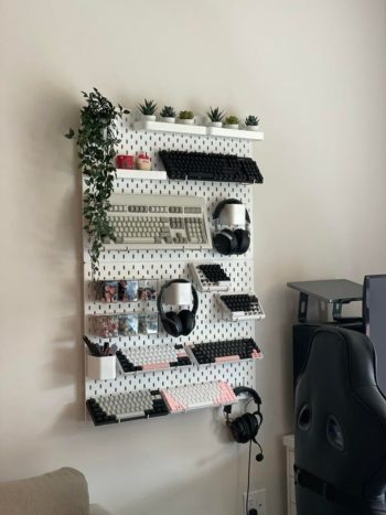 WorkStation Supreme - 22x22 Combo PegBoard